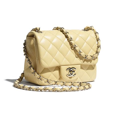 chanel mini flap bag 2023.